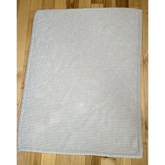 CRATE and BARREL/Crate & KIDS- Snuggle Up Grey Blanket - Picture 1 of 5